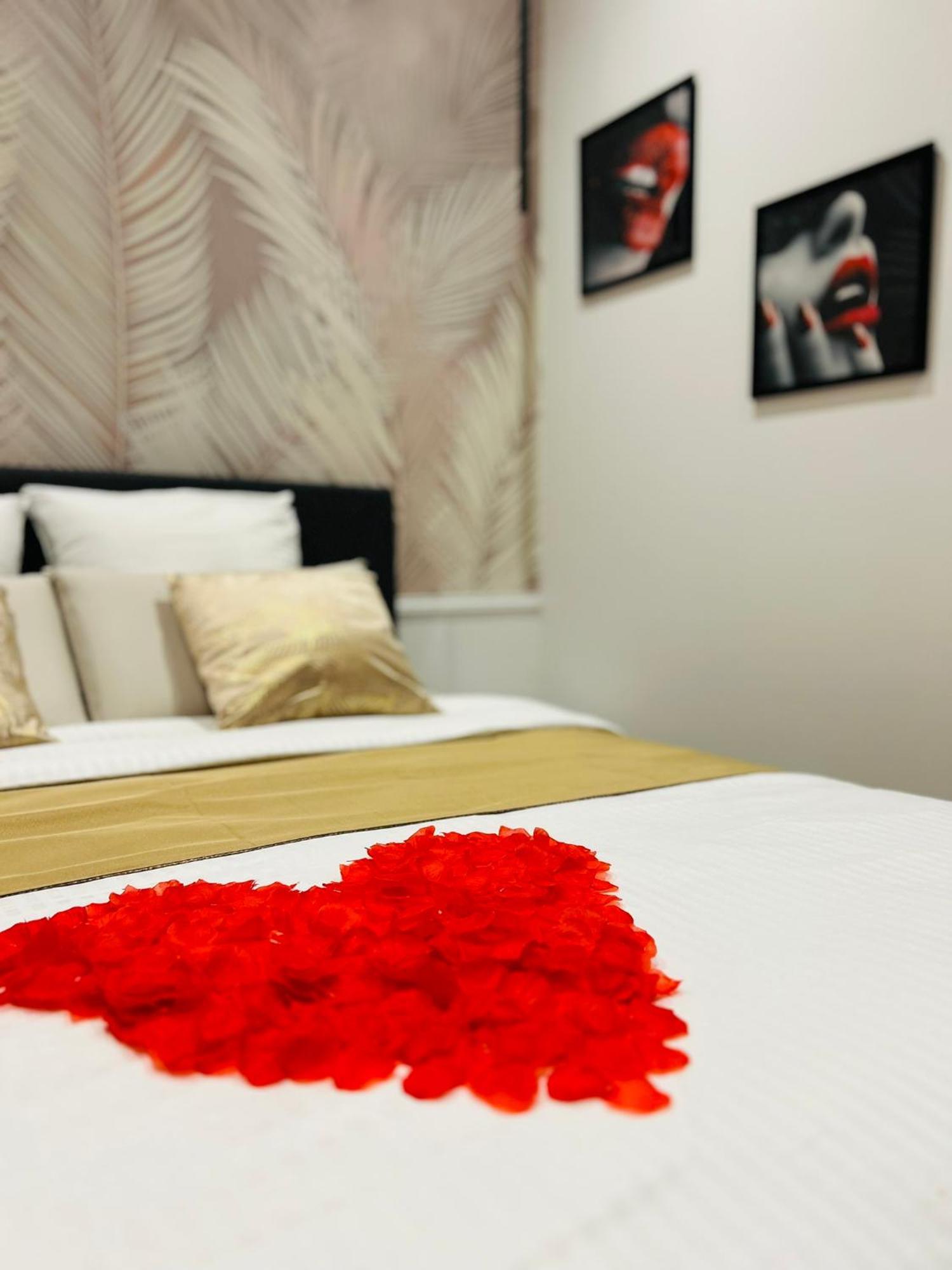 Suite Cosy Jacuzzi Troyes - Secrets D'Ana المظهر الخارجي الصورة